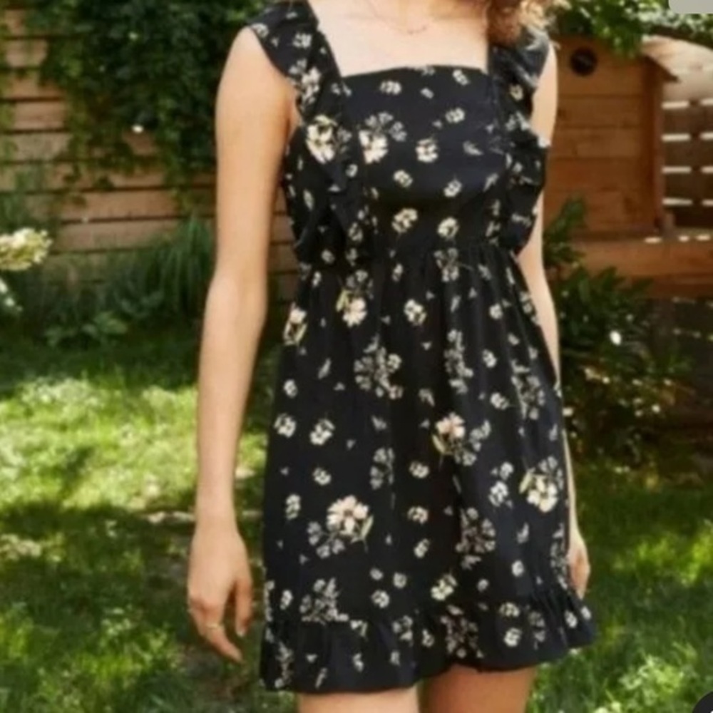 Wild Fable Black Floral Ruffle Sleeve Mini Dress NWOT